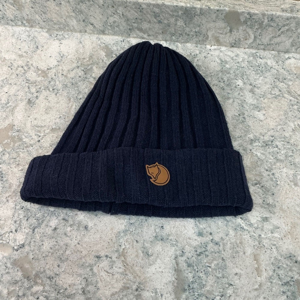 Fjallraven Byron Hat One Size Navy Blue 100% Wool Ribbed Cuffed Beanie 77388